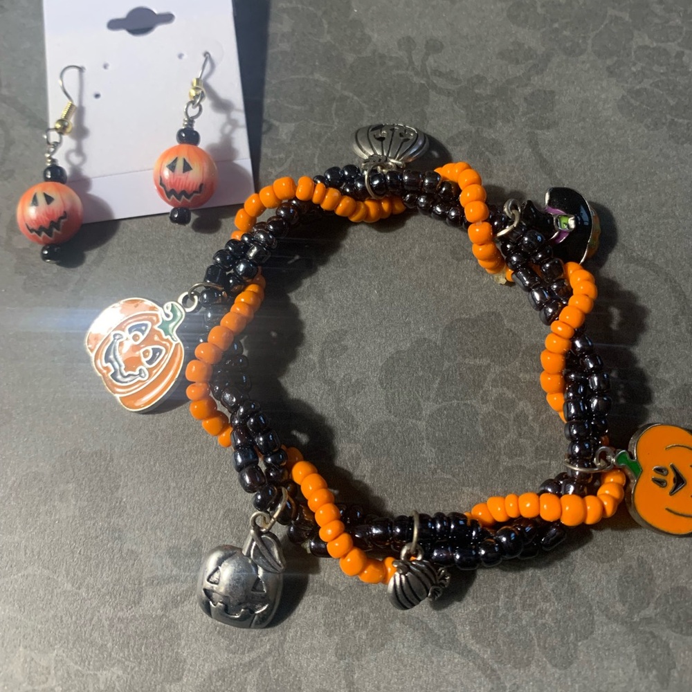 Halloween Beaded Bracelet and Pumpkin Earrings Set